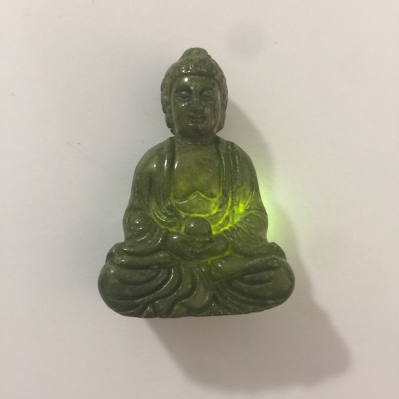 Hand Carved Buddha Pendant with drilled Hole - Picture 12 of 14